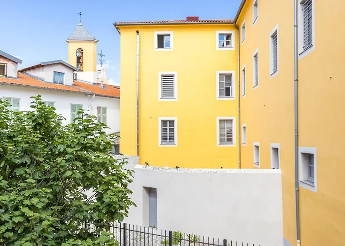 Garibaldi Square - Lovely 1 Bdr Old Town